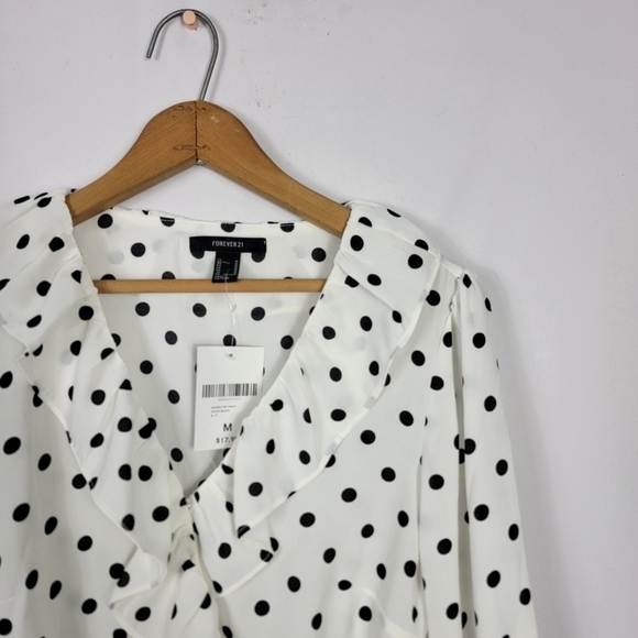 Women's NWT Forever 21 top - Picture 3 of 4